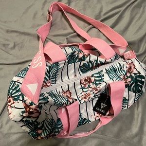 COPY - GUESS duffle bag